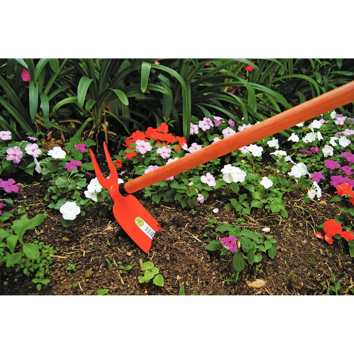 Escardillo Tramontina 2 Puntas con Mango de Madera 120 cm