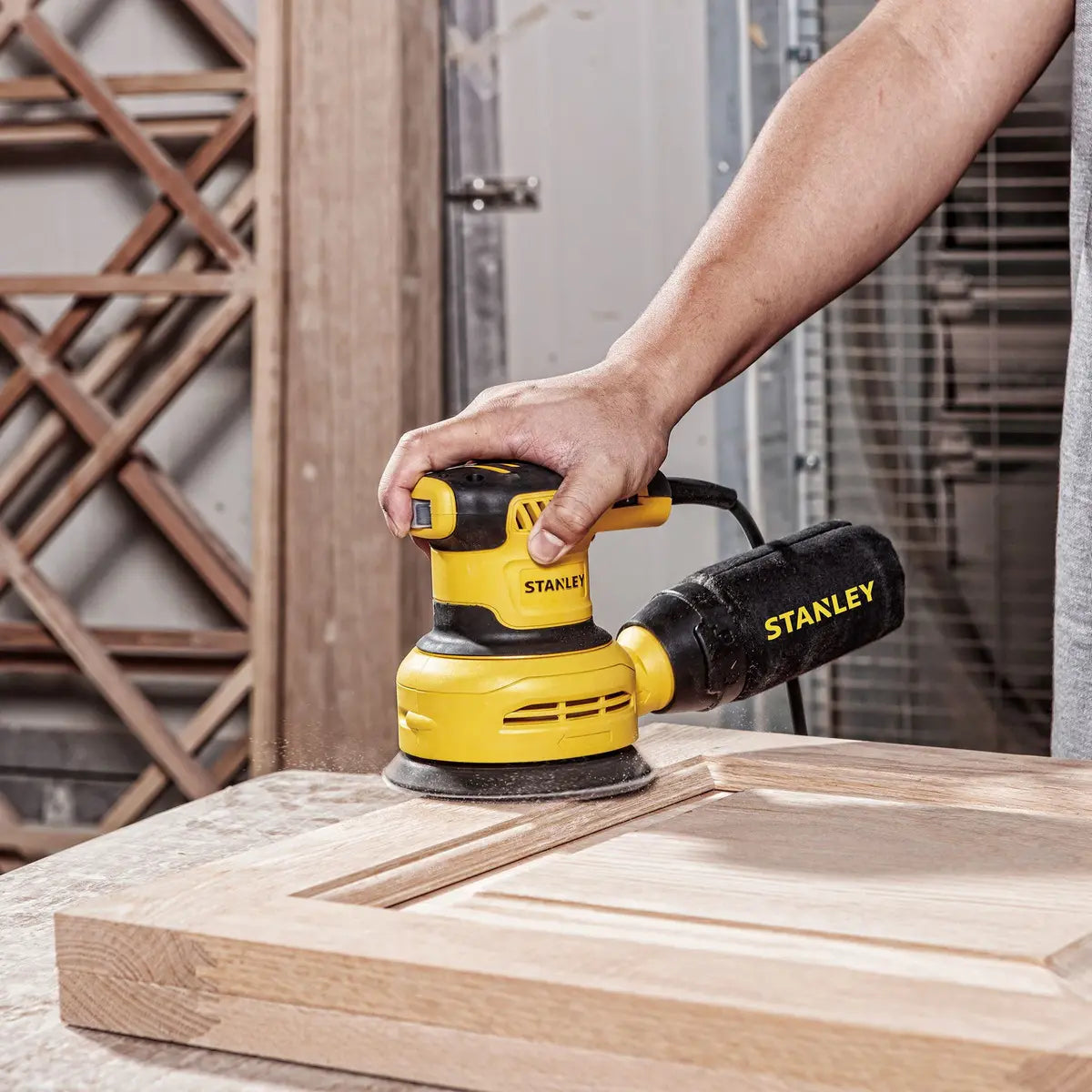Stanley Lijadora Roto Orbital 300W SS30-B2C