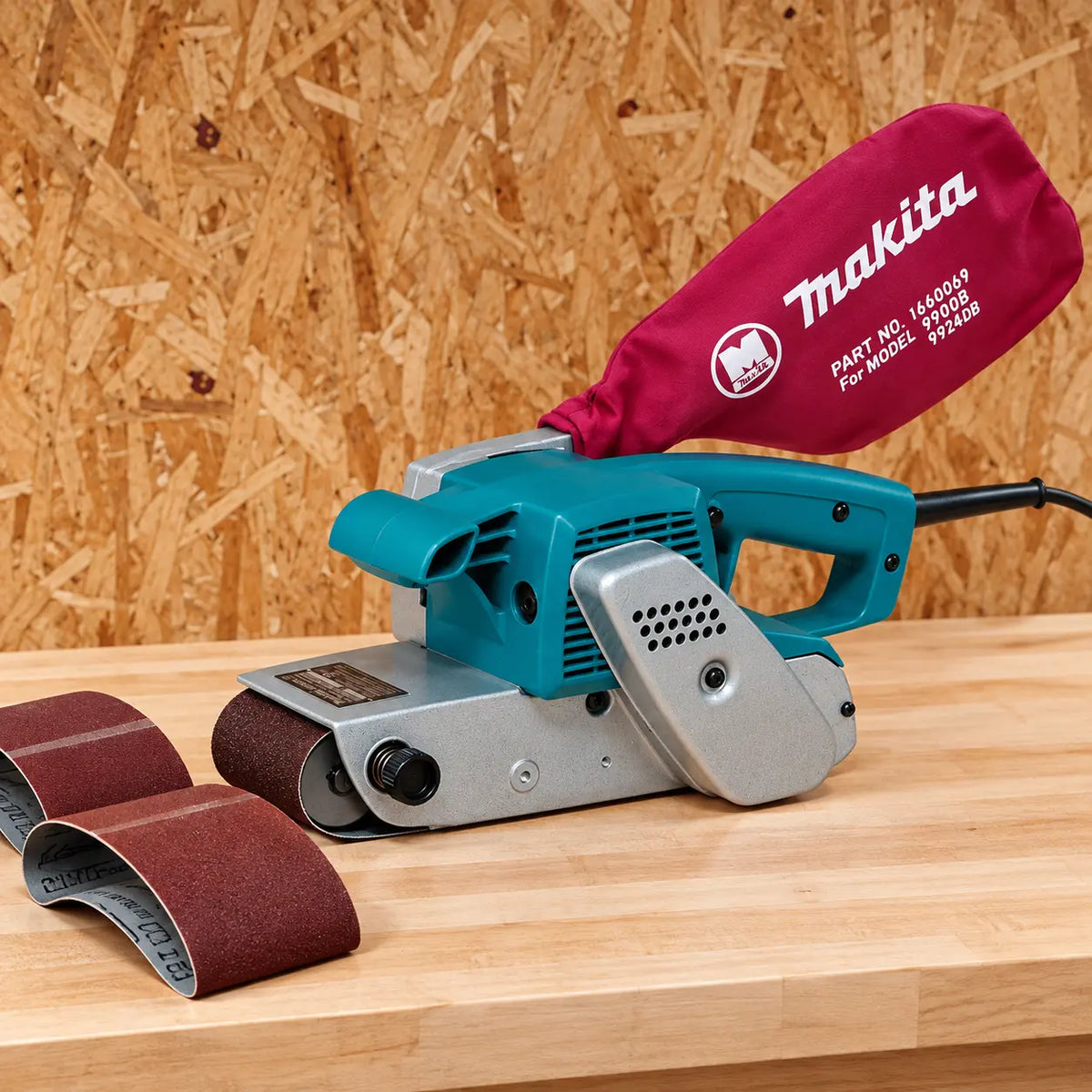 Lijadora de Banda Makita 9924DB 3 x 24" 850 W