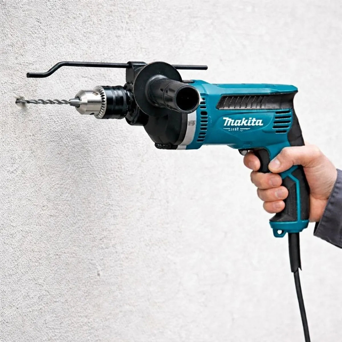 MAKITA TALADRO PERCUTOR 13MM 710W M8100KB