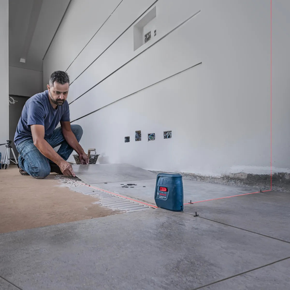 Bosch Nivel Láser Nivelox Alcance 15m + Trípode + Maletín