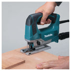 MAKITA SIERRA CALADORA 650W JV0600K