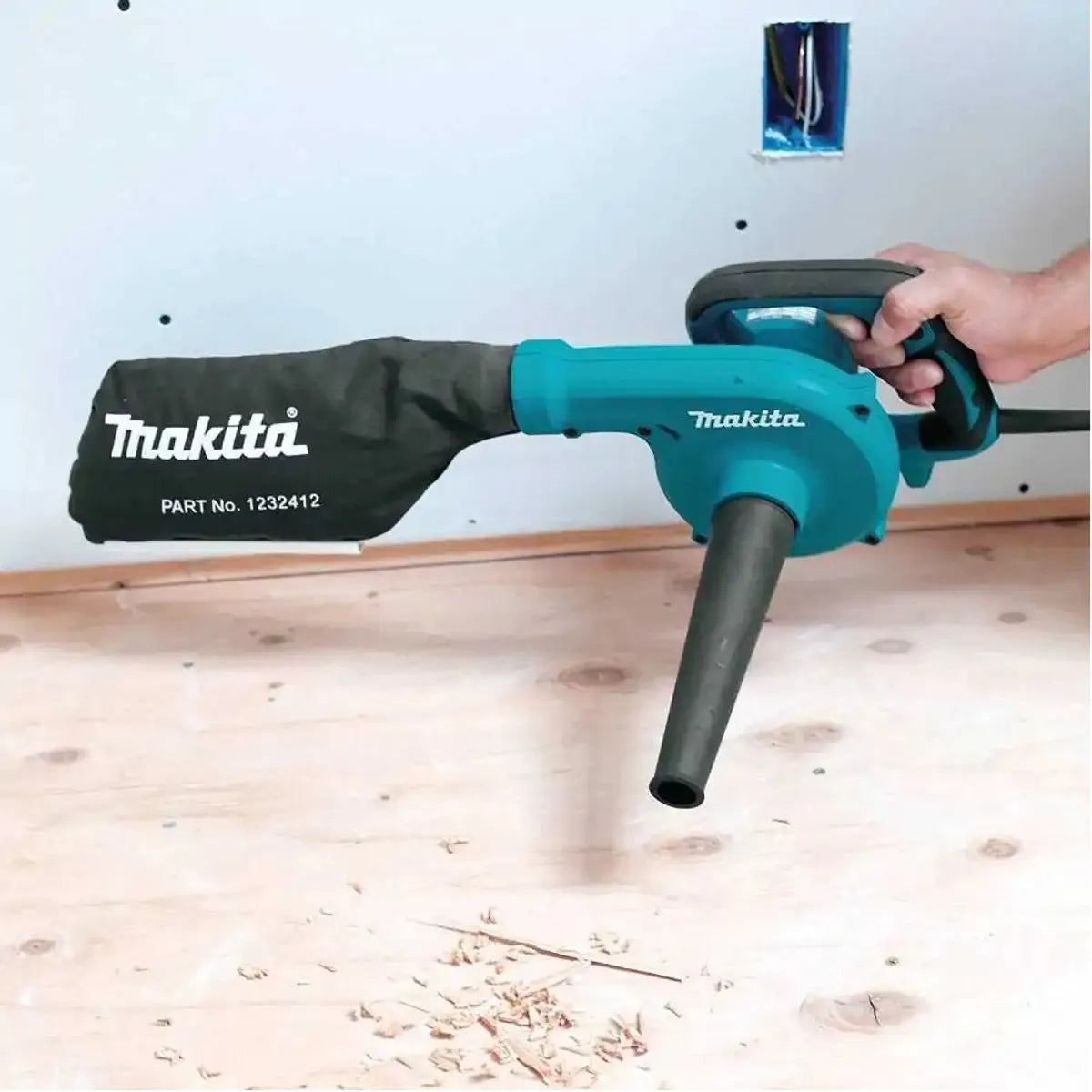 MAKITA SOPLADOR 600W UB1103