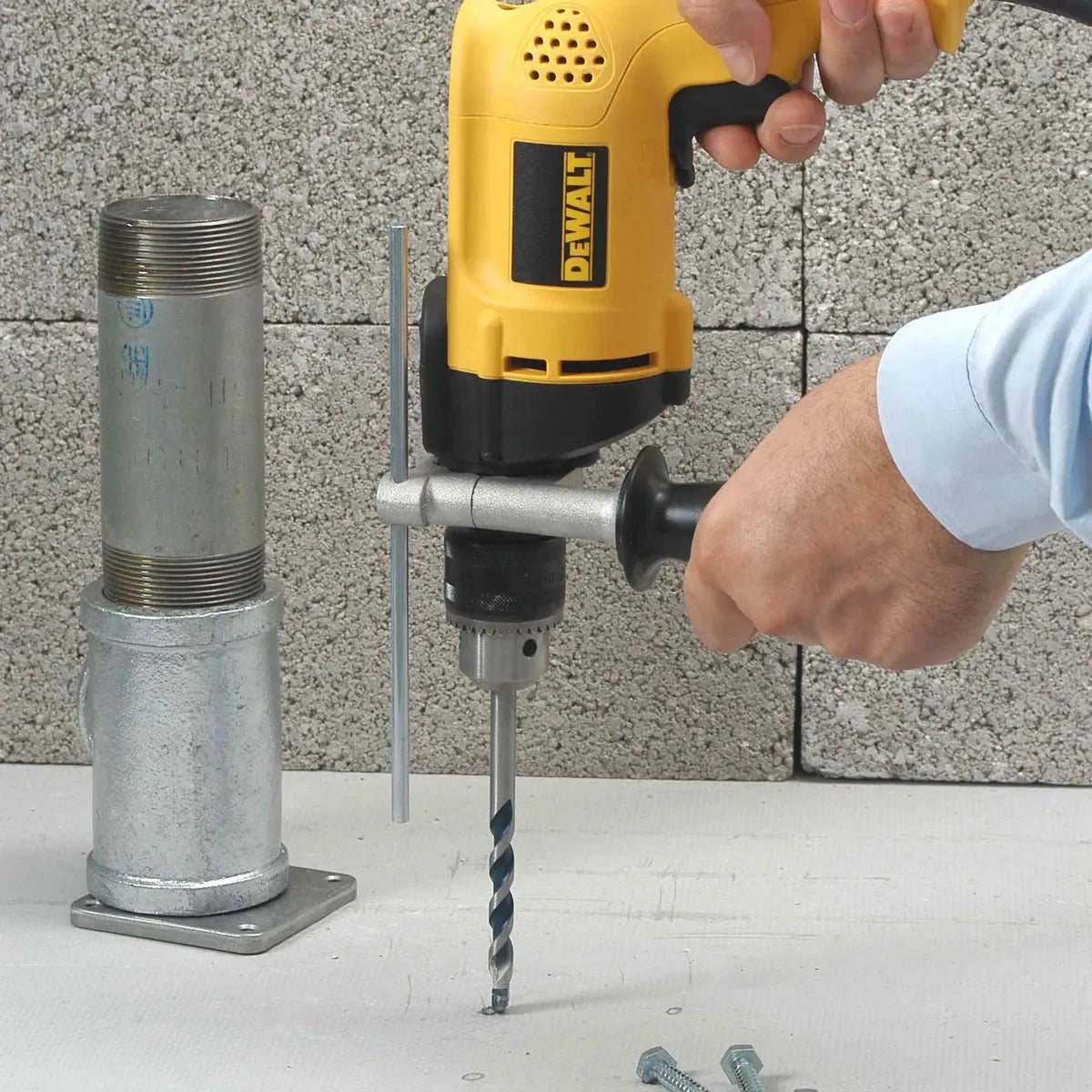 DEWALT TALADRO PERCUTOR 1/2" DW508SK 12-13MM 700W