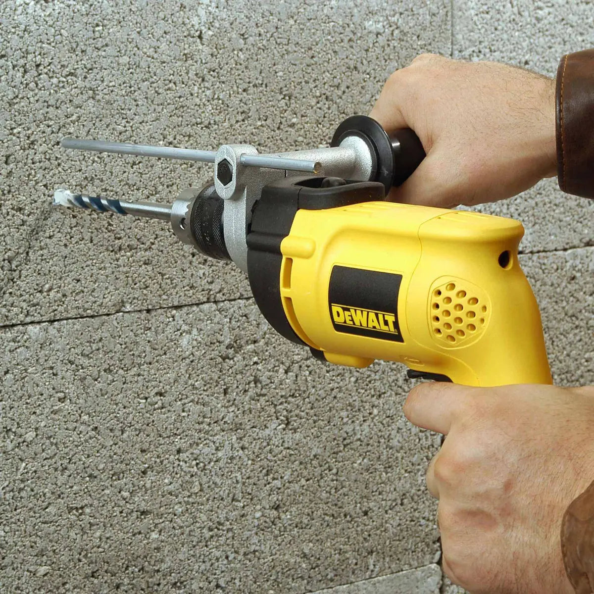 DEWALT TALADRO PERCUTOR 1/2" DW508SK 12-13MM 700W